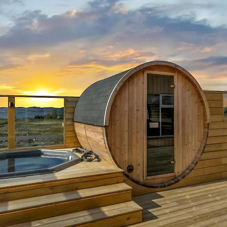 Cozy Cabin With Hot Tub & Sauna - Ultimate Retreat Veithilundur المظهر الخارجي الصورة