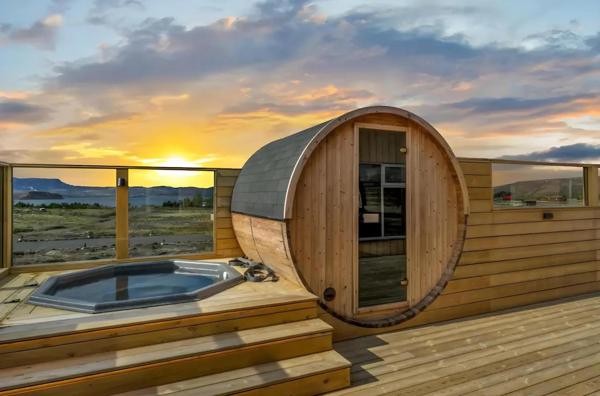 Cozy Cabin With Hot Tub & Sauna - Ultimate Retreat Veithilundur المظهر الخارجي الصورة