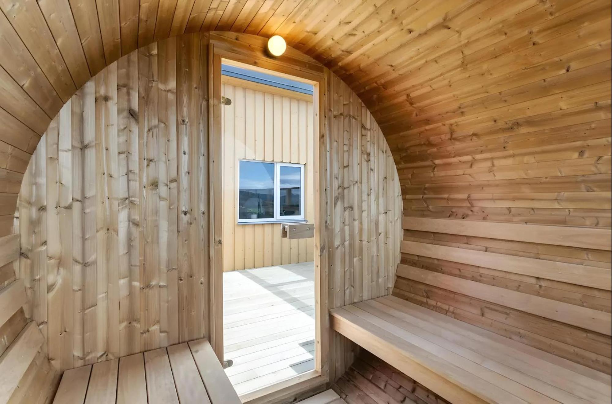 Cozy Cabin With Hot Tub & Sauna - Ultimate Retreat Veithilundur المظهر الخارجي الصورة